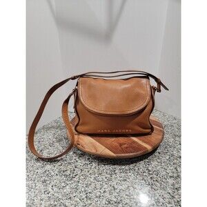 Marc Jacobs The Groove Leather Zip Flap Hobo Shoulder Bag Smoked Almond